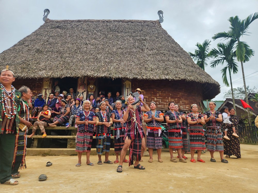 Trải nghiệm “nhập làng” Cơ Tu tại Ta Lang - ảnh 1