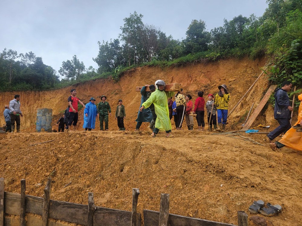 Lũ chồng lũ, vừa khắc phục mưa lũ lần 1, lại tiếp tục đối phó lần 2 - ảnh 8