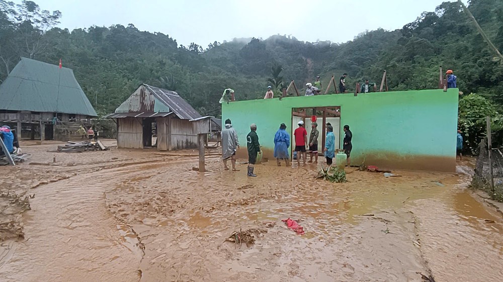 Lũ chồng lũ, vừa khắc phục mưa lũ lần 1, lại tiếp tục đối phó lần 2 - ảnh 4