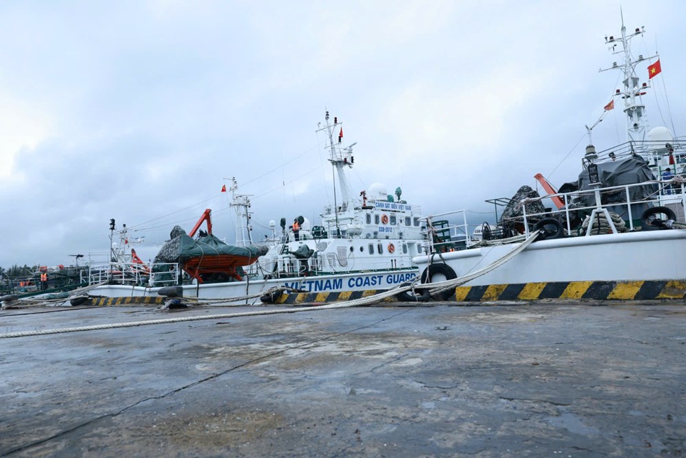 Tư lệnh Cảnh sát biển kiểm tra công tác phòng chống bão số 13 - ảnh 3