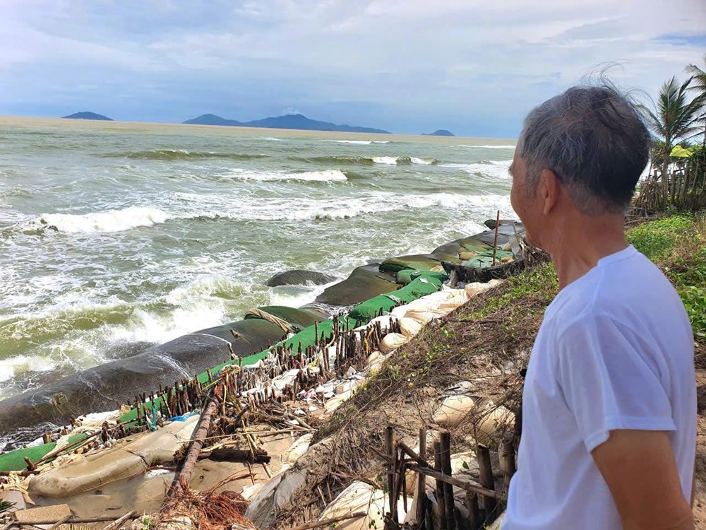 Công bố tình huống khẩn cấp sạt lở bờ biển Hội An Tây, bờ kè An Lương - ảnh 1
