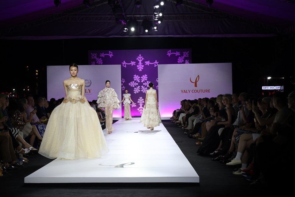  Tôn vinh di sản nghề thủ công qua câu chuyện thời trang  - ảnh 8