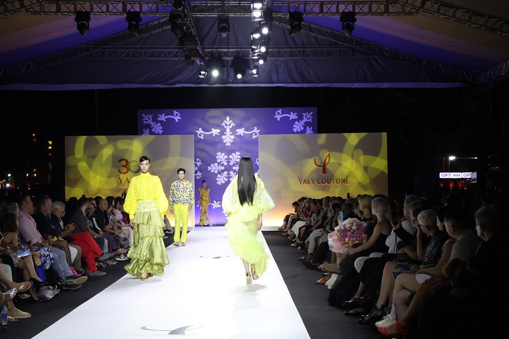  Tôn vinh di sản nghề thủ công qua câu chuyện thời trang  - ảnh 3