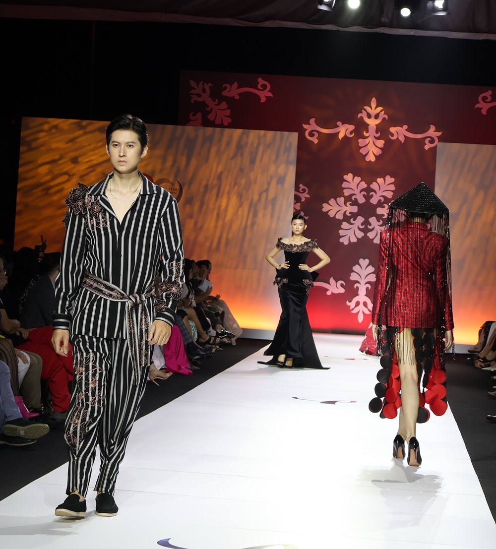  Tôn vinh di sản nghề thủ công qua câu chuyện thời trang  - ảnh 4