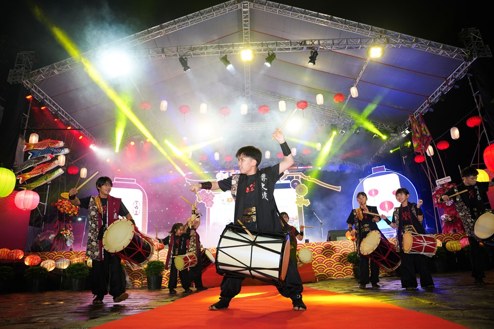 Sôi động đêm khai mạc Giao lưu văn hóa Hội An - Nhật Bản lần thứ 21 - ảnh 5