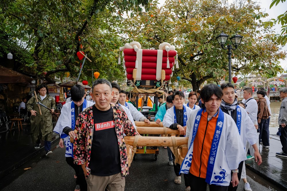 Sôi động đêm khai mạc Giao lưu văn hóa Hội An - Nhật Bản lần thứ 21 - ảnh 4