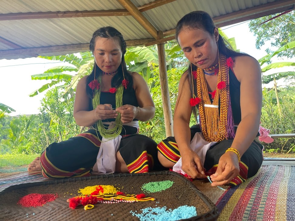 Truyền dạy sinh hoạt trống chiêng đồng bào Cor - ảnh 5