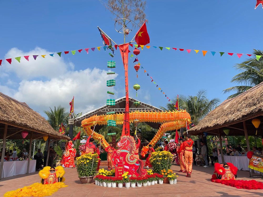 Rộn ràng lễ hội cầu bông Trà Quế - ảnh 8