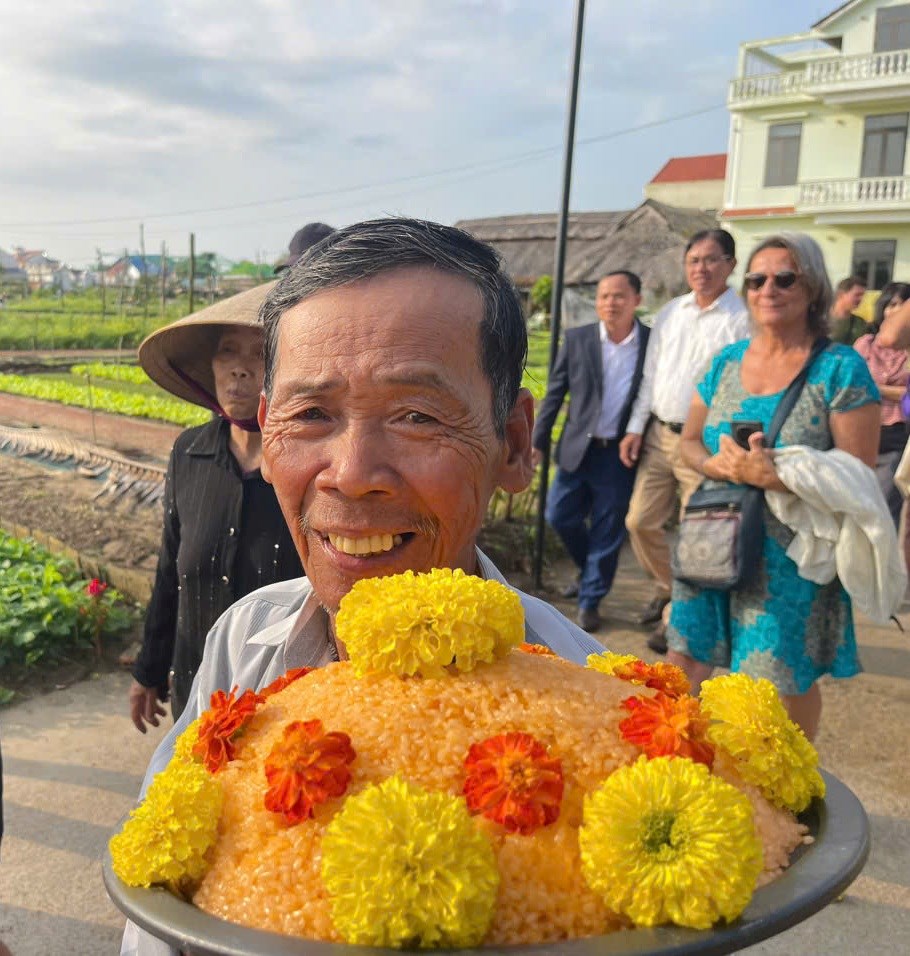 Rộn ràng lễ hội cầu bông Trà Quế - ảnh 4