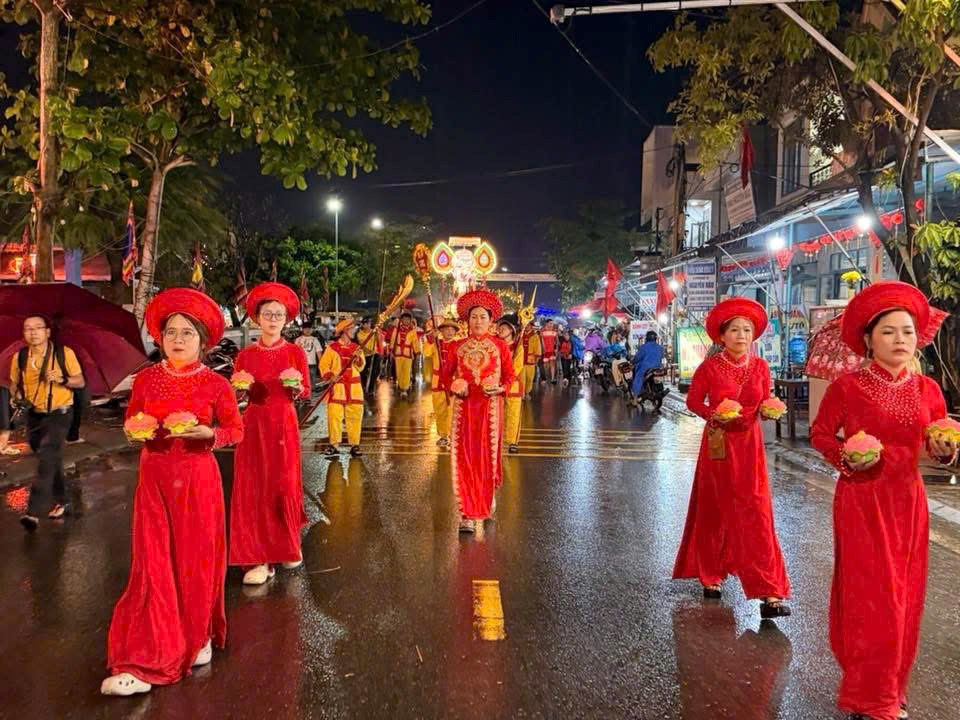 Độc đáo lễ rước Cộ Bà Chợ Được  - ảnh 1