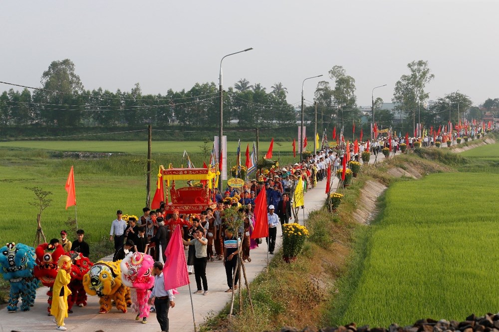 Rộn ràng khai hội Bà Chiêm Sơn đầu Xuân - ảnh 4