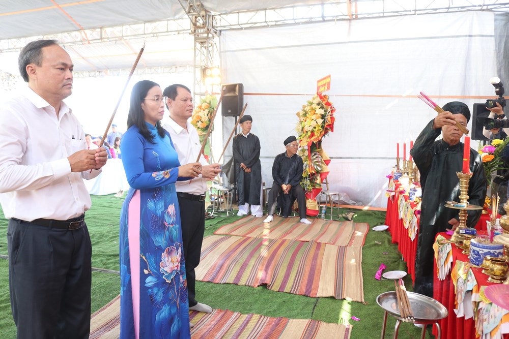 Ngư dân Thăng An rộn ràng tham gia lễ hội cầu ngư, ra quân đánh bắt hải sản - ảnh 2