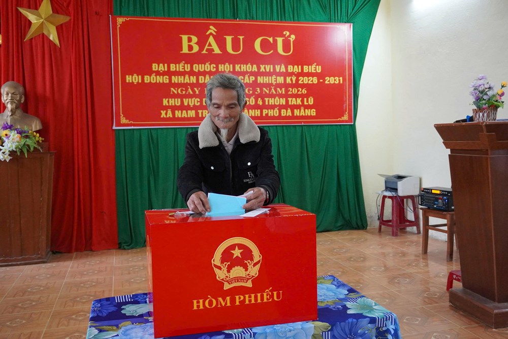 Cử tri đồng bào Co ở Trà Liên nô nức đi bầu cử - ảnh 8