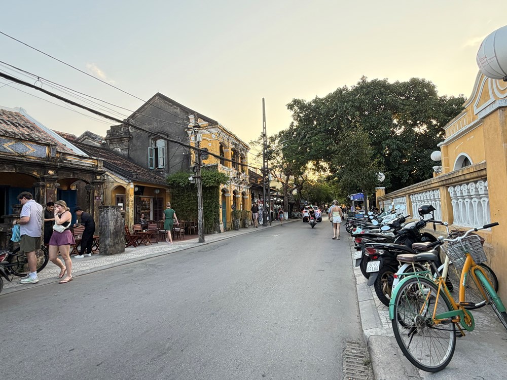 Hình ảnh Hội An những ngày đầu ra quân lập lại trật tự vỉa hè, mỹ quan đô thị - ảnh 7