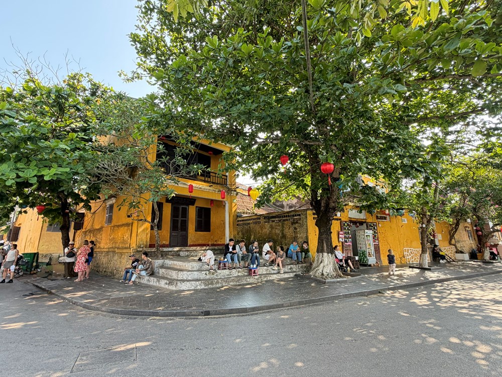 Hình ảnh Hội An những ngày đầu ra quân lập lại trật tự vỉa hè, mỹ quan đô thị - ảnh 4