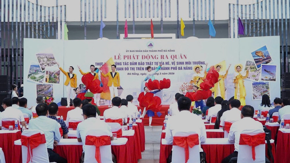 Hình ảnh Hội An những ngày đầu ra quân lập lại trật tự vỉa hè, mỹ quan đô thị - ảnh 1