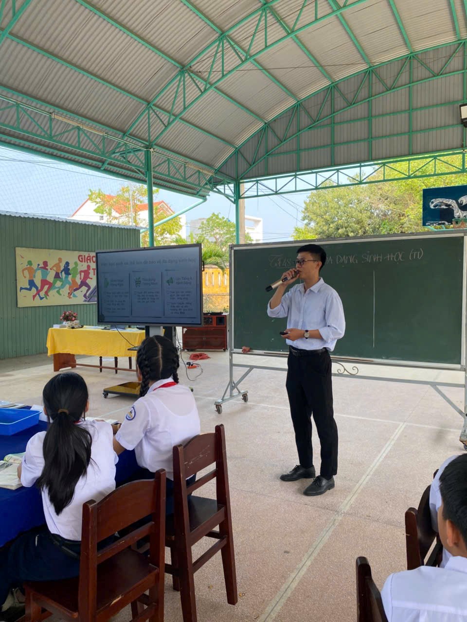 Thí điểm lồng ghép giáo dục bảo tồn đại dương vào chương trình học tập  - ảnh 1