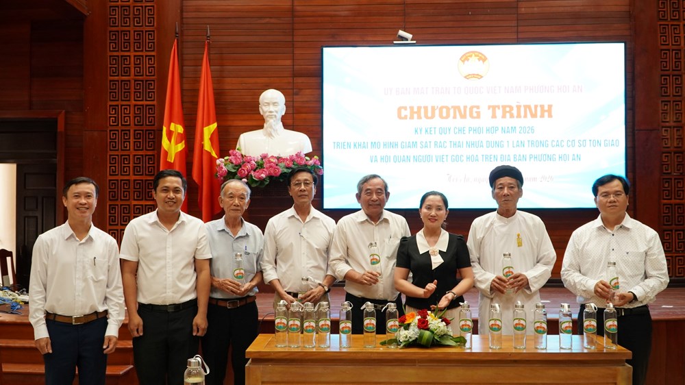 Các cơ sở tôn giáo, hội quán ở Hội An cùng “nói không” với rác thải nhựa - ảnh 4