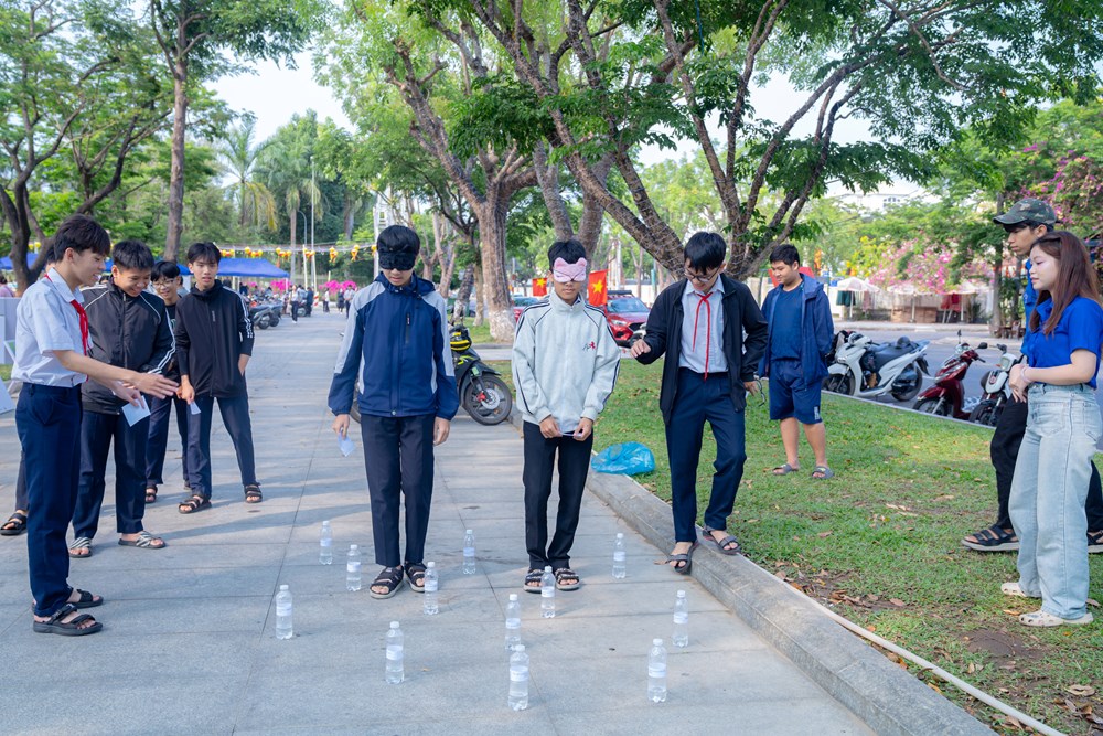 Xem triển lãm “Đất lành chim đậu”, hiểu thêm về thiên nhiên - ảnh 3