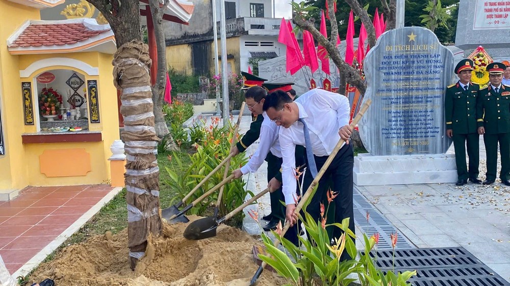 Khánh thành công trình di tích lịch sử địa điểm thành lập Đội du kích Vũ Hùng - ảnh 5