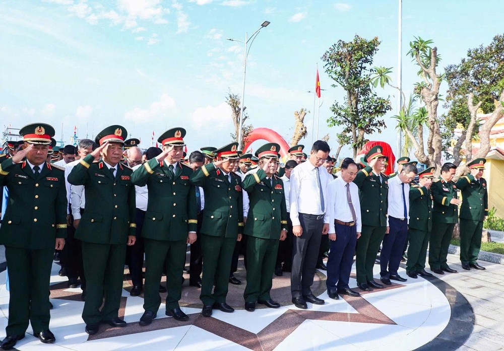 Khánh thành công trình di tích lịch sử địa điểm thành lập Đội du kích Vũ Hùng - ảnh 1