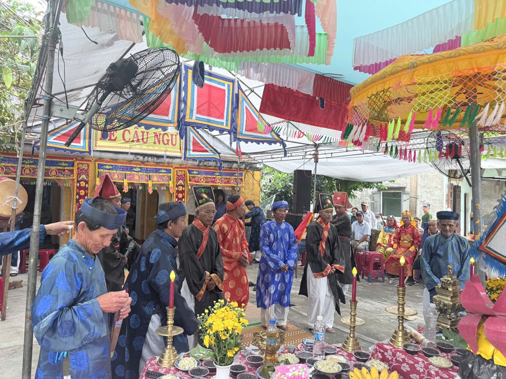 “Chạm” văn hóa biển đảo qua lễ hội cầu ngư Cù Lao Chàm - ảnh 3