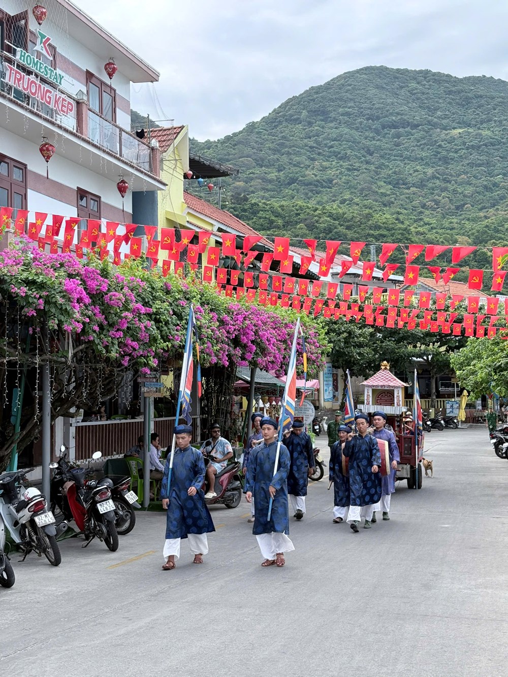 “Chạm” văn hóa biển đảo qua lễ hội cầu ngư Cù Lao Chàm - ảnh 5