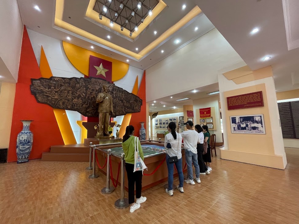 Đà Nẵng kêu gọi hiến tặng tài liệu, tư liệu và hiện vật cho Bảo tàng Đảng Cộng sản Việt Nam - ảnh 2