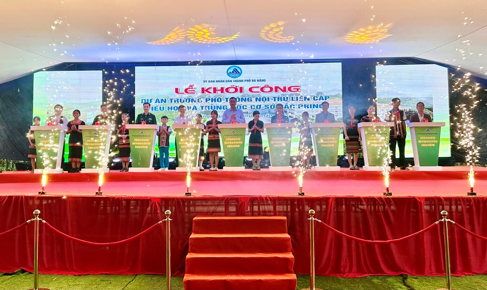 Tăng tốc hoàn thành 6 trường nội trú vùng biên trước khai giảng - ảnh 1