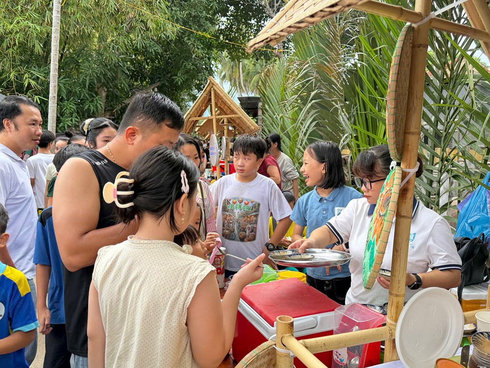 Khai hội sông Cổ Cò, đánh thức dòng chảy di sản - ảnh 13