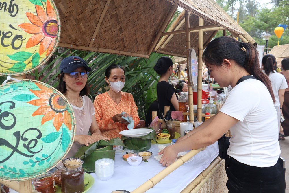 Khai hội sông Cổ Cò, đánh thức dòng chảy di sản - ảnh 9
