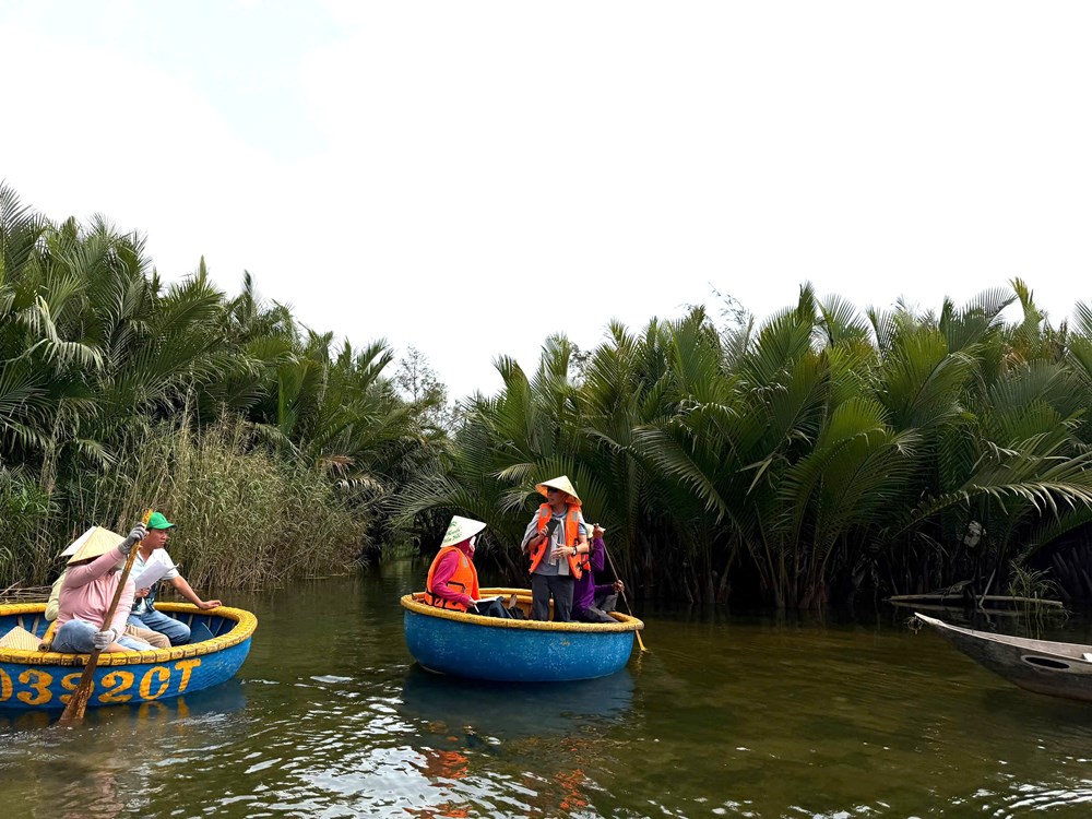 Thêm trải nghiệm mới ở rừng dừa Bảy Mẫu - ảnh 1