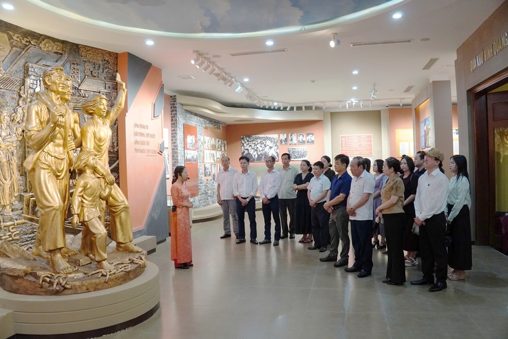 Hội An sắp tổ chức trưng bày “Chân trần chí thép” - ảnh 5