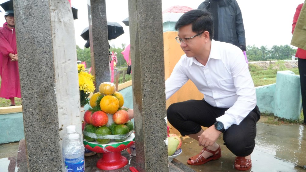 Đón bằng xếp hạng Di tích Mộ Án sát sứ Nguyễn Văn Xán - ảnh 4