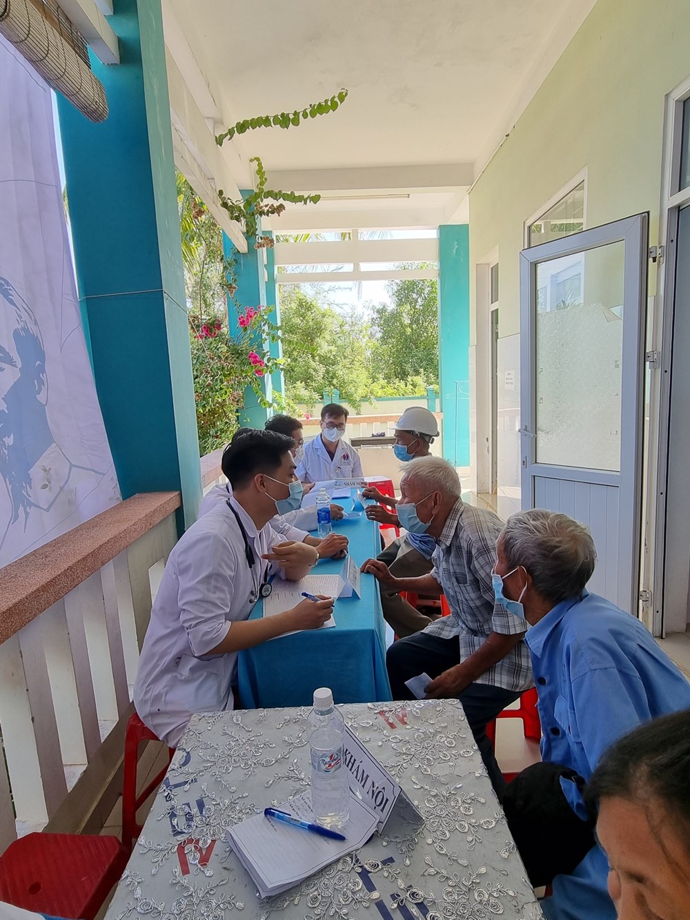 Đà Nẵng thu hút bác sĩ về tuyến cơ sở, miền núi, hải đảo - ảnh 1