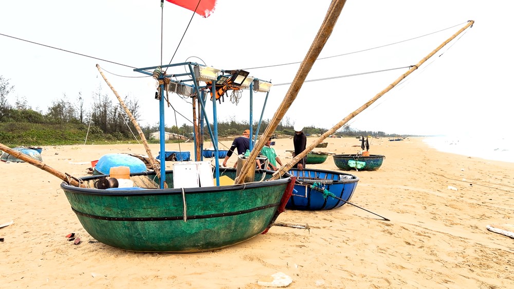 Kỳ 1- Chợ cá mở lối cho du lịch làng biển - ảnh 4