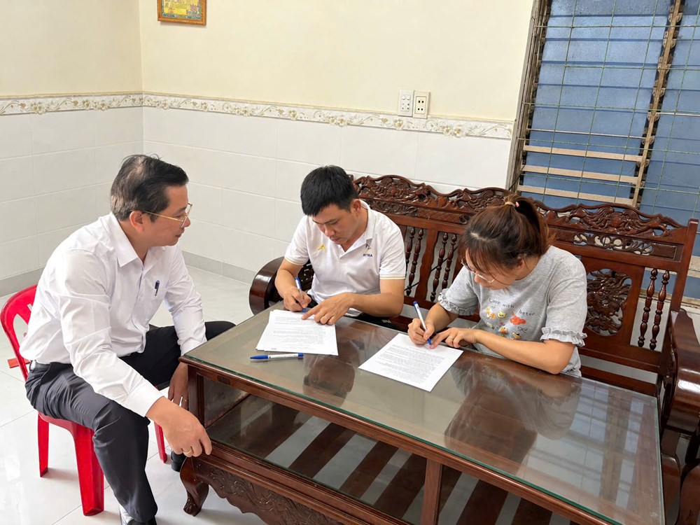 Chuyển việc của công chứng sang đăng ký đất đai, ai gánh phần việc tăng thêm? - ảnh 1