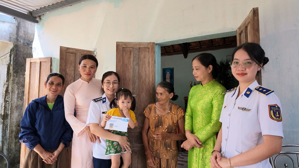 Phụ nữ Vùng Cảnh sát biển 2 lan tỏa những việc làm ý nghĩa dịp 20.10 - ảnh 4