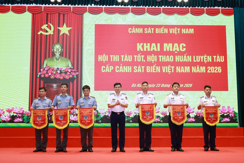 Khai mạc Hội thi tàu tốt, Hội thao huấn luyện tàu Cảnh sát biển Việt Nam khu vực II - ảnh 2