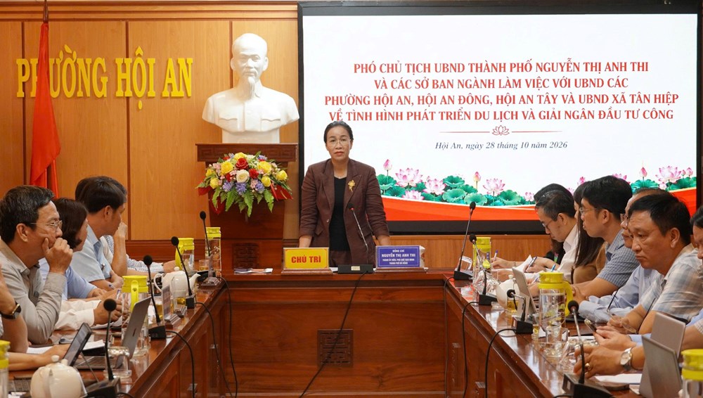 Hội An phải công bố đường dây nóng, xử lý phản ánh du khách trong 24 giờ - ảnh 1