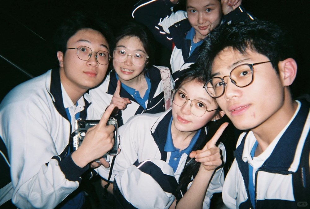 Nếu không muốn tuổi 25 phải đi xin lỗi tuổi 18 của mình, hãy đầu tư vào 5 thứ này càng sớm càng tốt - ảnh 3