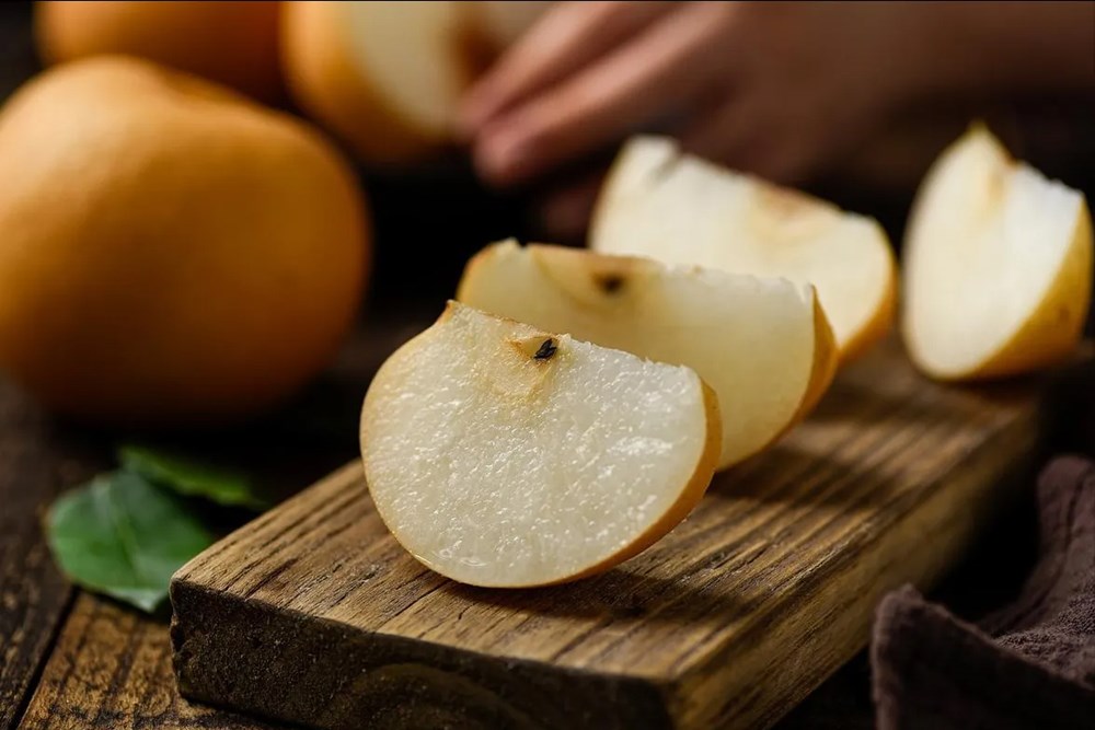 Đang là thời điểm lạnh nhất năm, ăn 5 loại quả này càng nhiều càng tốt: Cấp ẩm, sáng mắt, dưỡng gan và ngủ ngon! - ảnh 1