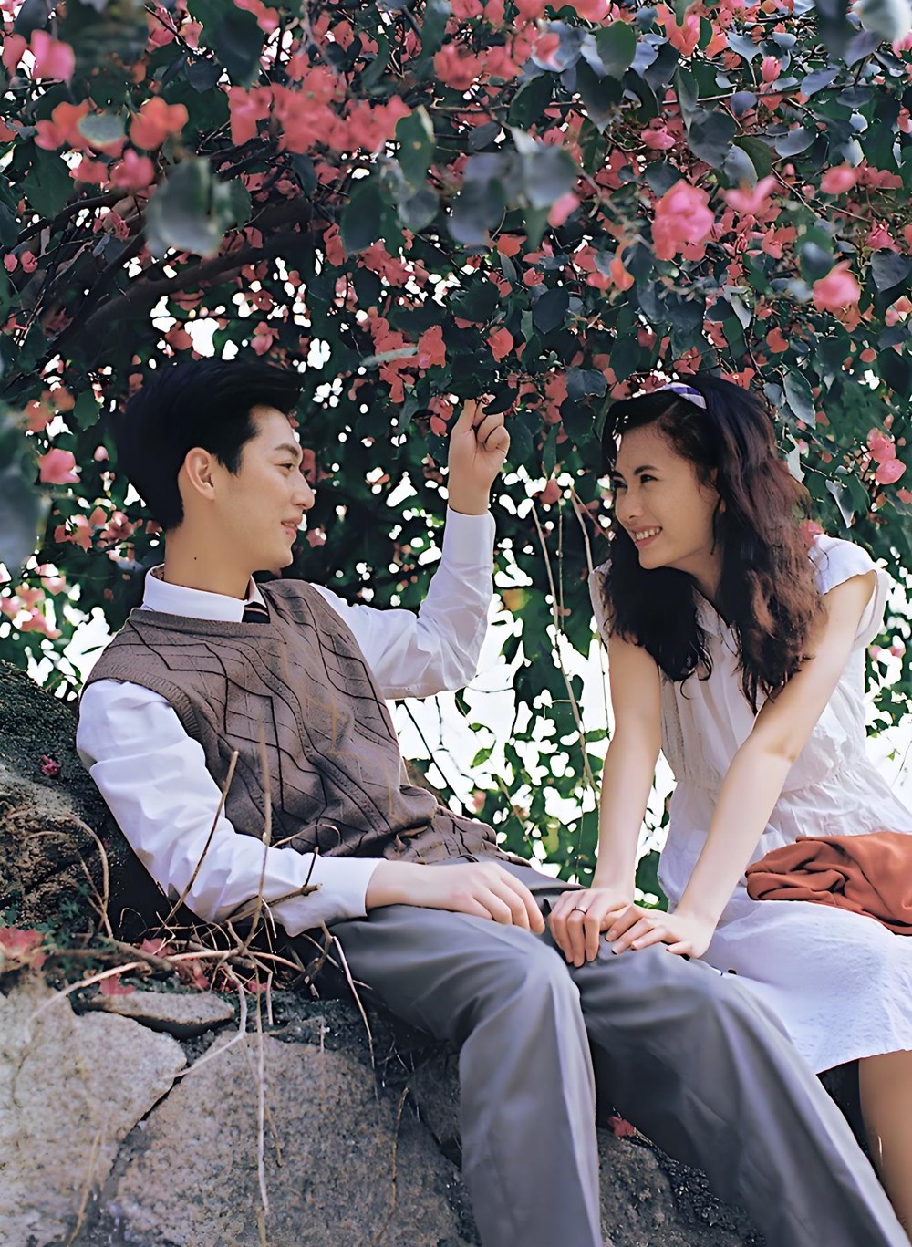 Một từ tiếng Việt rất khó dịch sang tiếng Anh, chỉ 5 chữ cái nhưng đủ nói lên mọi sự gặp gỡ và chia ly trên đời - ảnh 1