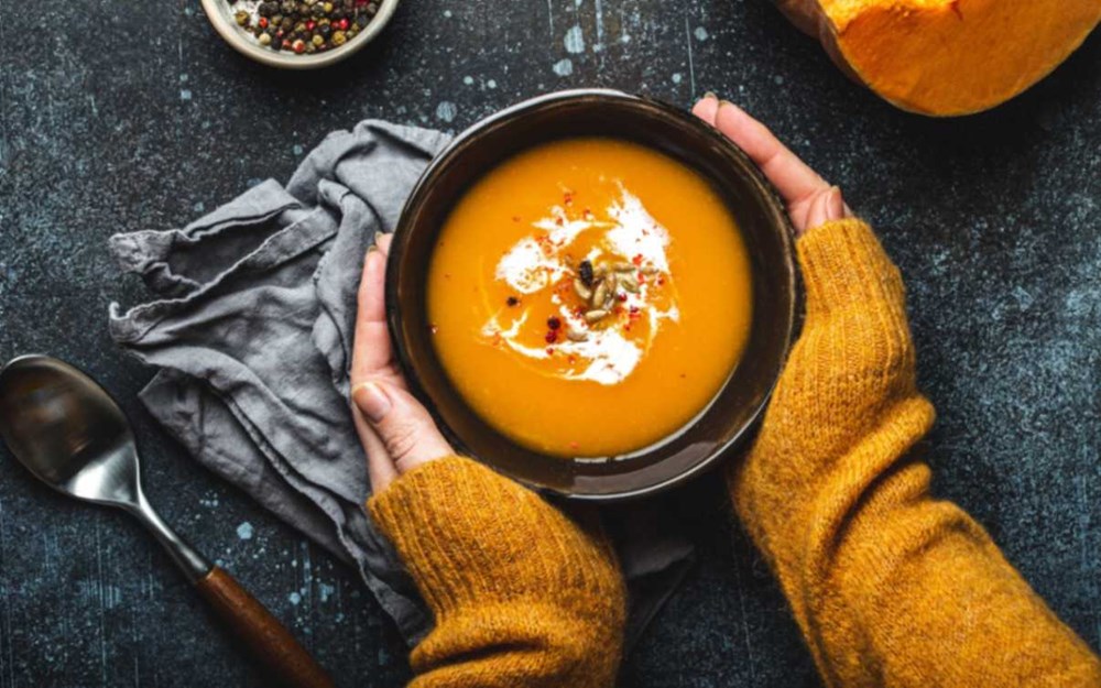 Ngoài mặc đồ giữ ấm tốt, bác sĩ nói có 2 thứ cần đảm bảo để tạo lớp “áo giáp mềm” cho cơ thể: Không sợ đột quỵ, hạ đường huyết! - ảnh 1