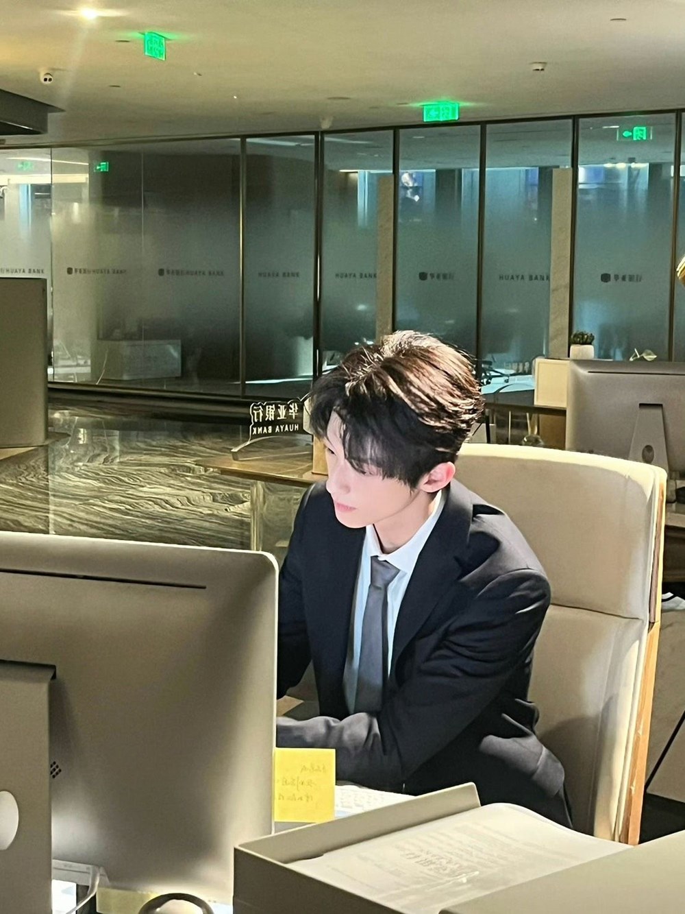 Đi tặng quà Tết, đối tác nói: “Tốn kém quá!”, nhân viên EQ cao đáp một câu mà đôi bên đều hài lòng, về nhà được sếp thưởng thêm - ảnh 2