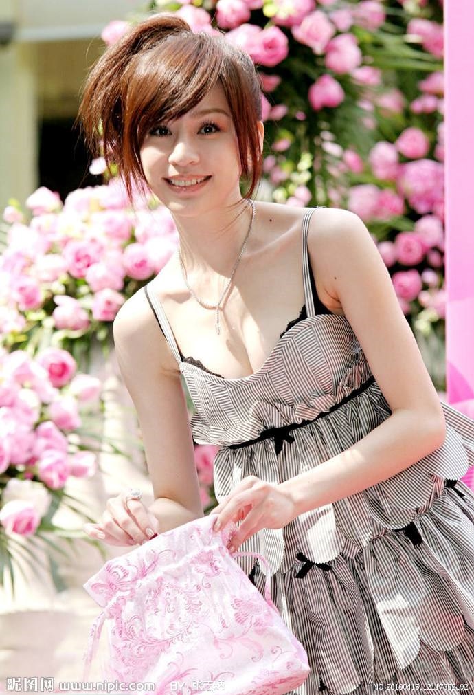 Mỹ nhân này được giới CEO công nghệ bảo vệ bằng mọi giá: Fandom giàu nhất showbiz, U45 trẻ đẹp như thiếu nữ - ảnh 1