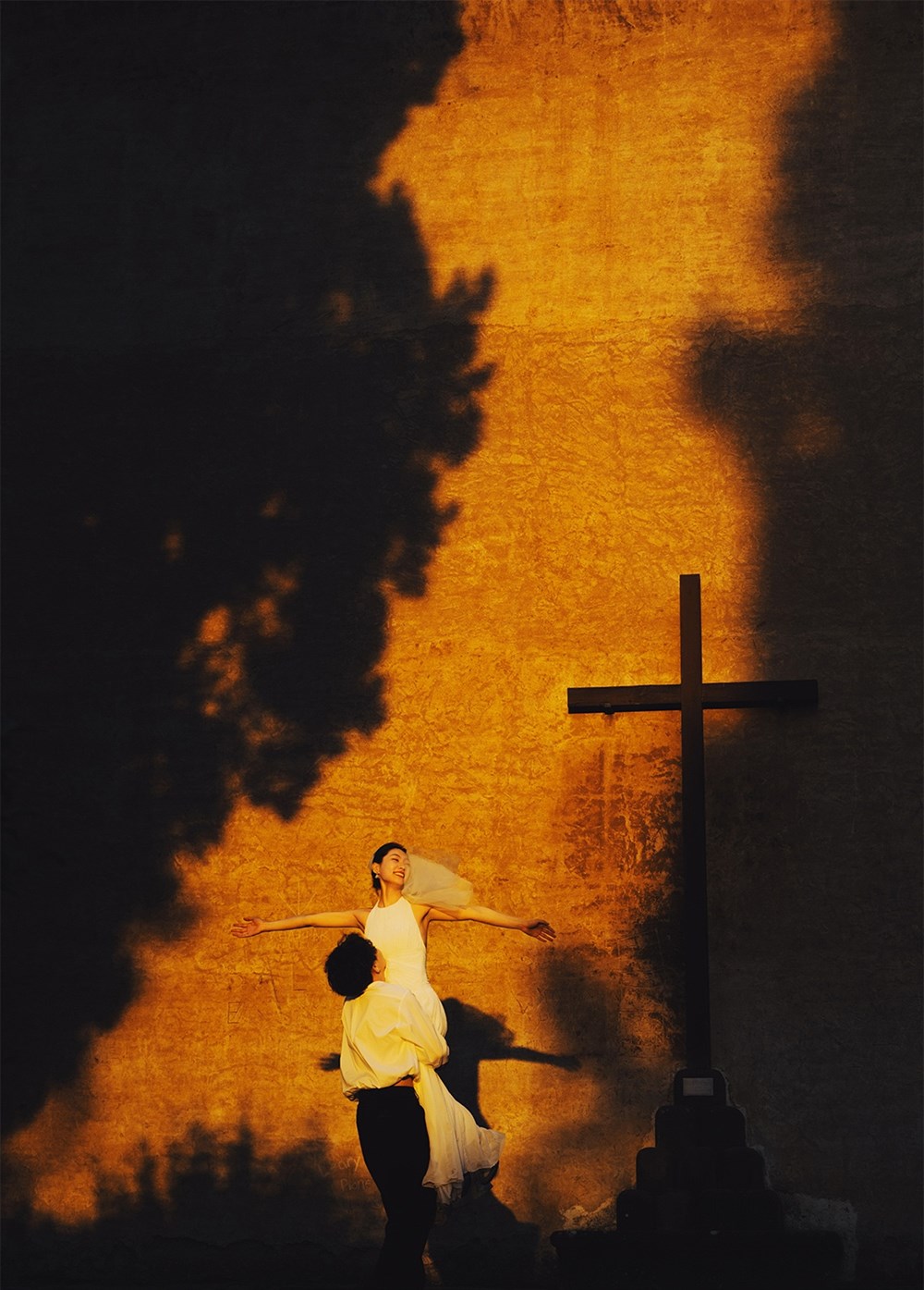 Từ tiếng Việt chỉ có một âm tiết nhưng diễn tả ranh giới mong manh giữa “có được” và “mất đi”, tiếng Anh không có từ tương đương - ảnh 1