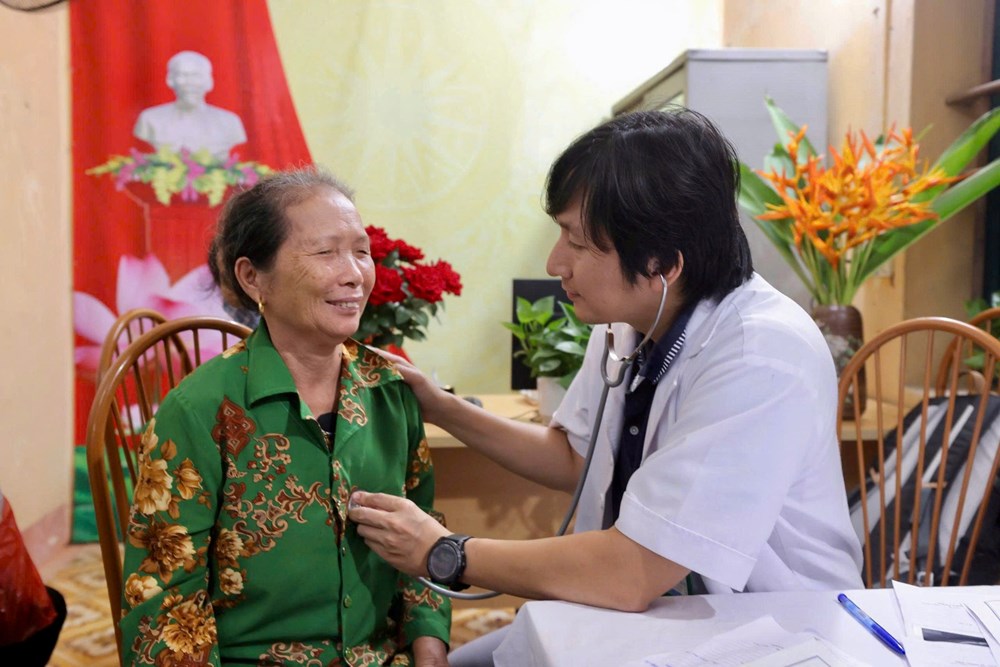 BS chuyên ngành mạch máu: Ăn Tết cần chú ý 6 điều kẻo tổn hại mạch máu, dễ đột quỵ - ảnh 1