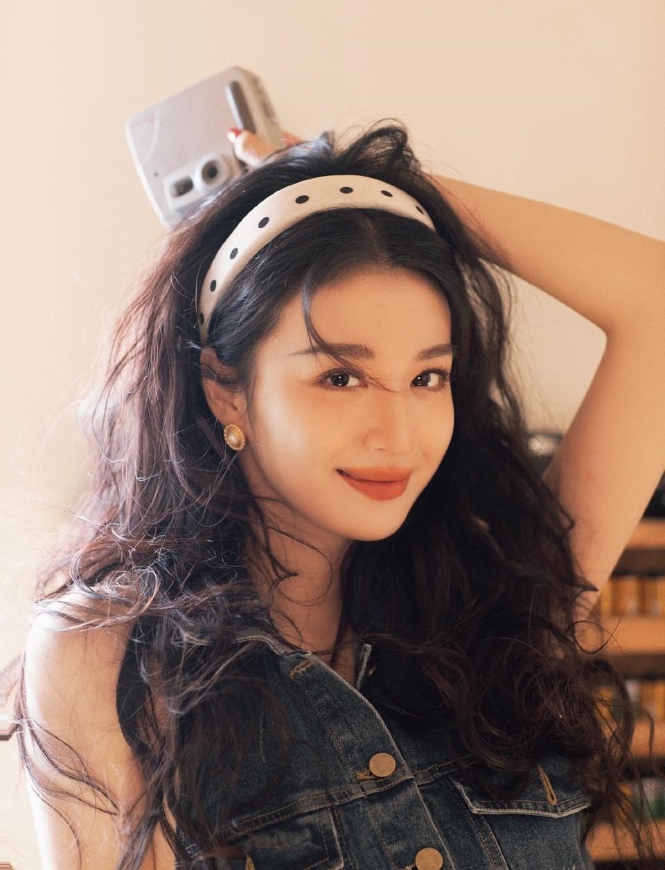 “Tiểu Lưu Diệc Phi” da trắng mịn không tì vết, mềm mọng collagen bất chấp thường xuyên trang điểm đậm nhờ mẹo phục hồi da vạn người nổi tiếng đều mê - ảnh 4