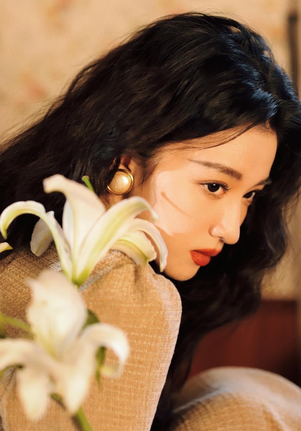 “Tiểu Lưu Diệc Phi” da trắng mịn không tì vết, mềm mọng collagen bất chấp thường xuyên trang điểm đậm nhờ mẹo phục hồi da vạn người nổi tiếng đều mê - ảnh 5